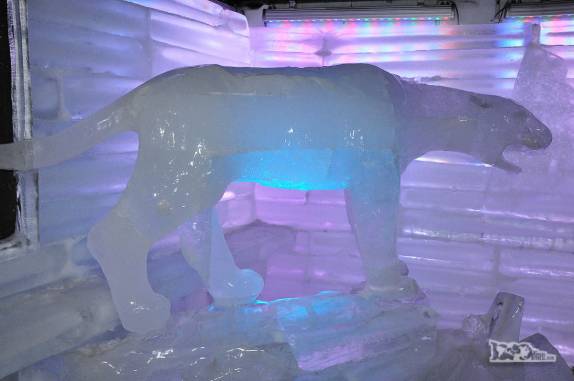 Escultura de gelo no Glaciobar, em El Calafate, no sul da Argentina